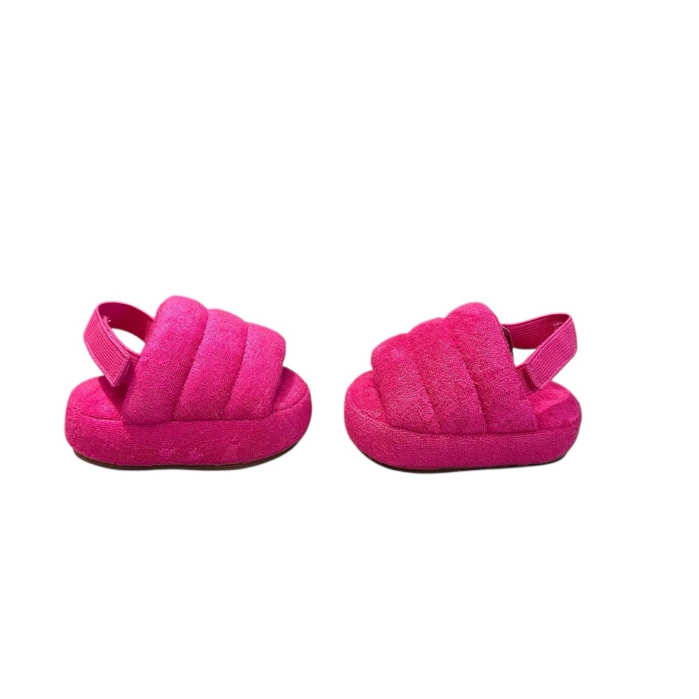 GAP Baby Pink Plush Sandals – Size 6-12M – Cozy & Cute! Like New!